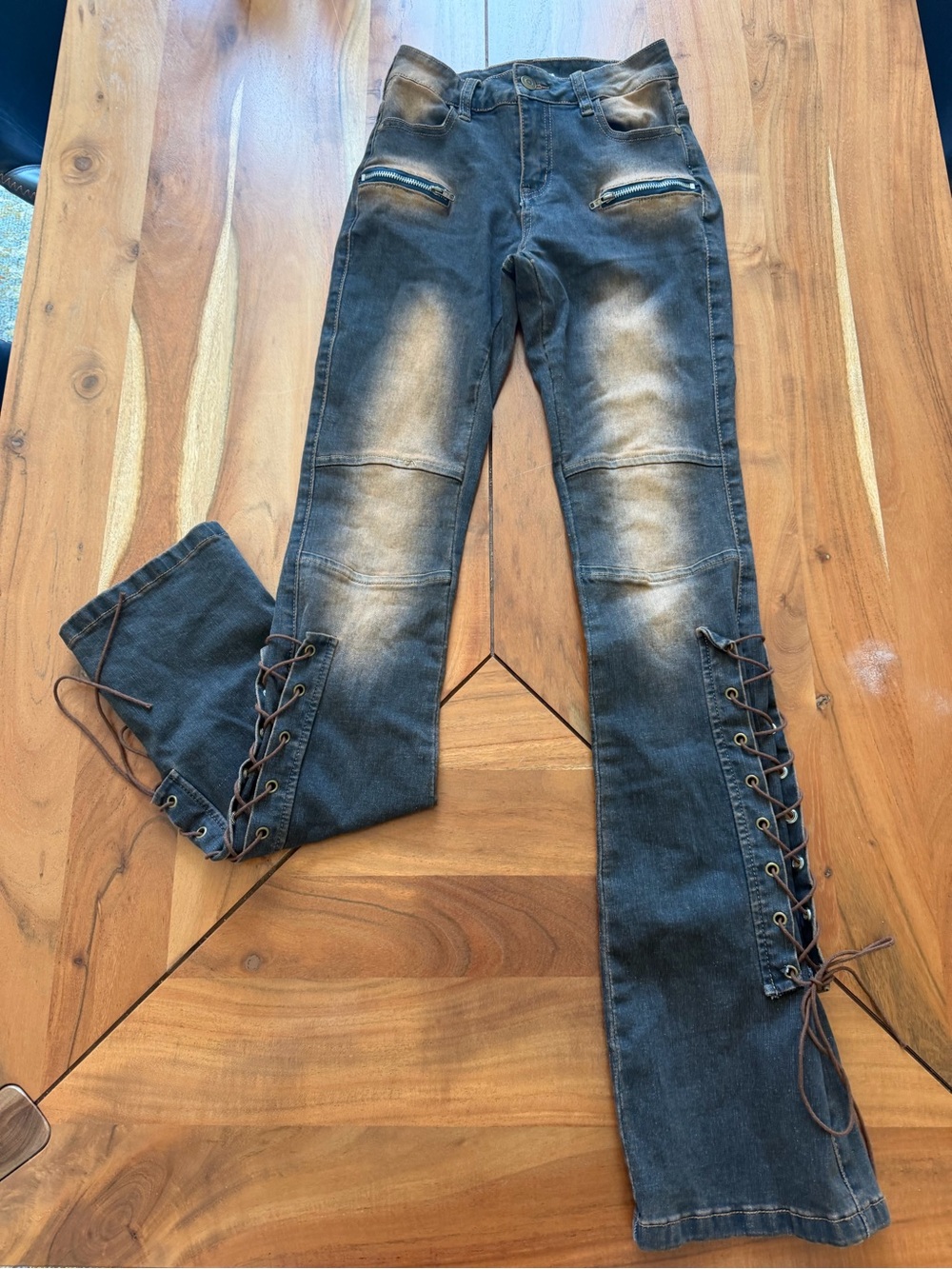 Women’s Lace-Up Jeans